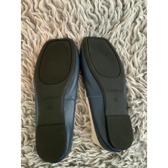 Empress Navy and White Bow Leather Ballet Flats - Size 7.5 - Picture 3 of 4